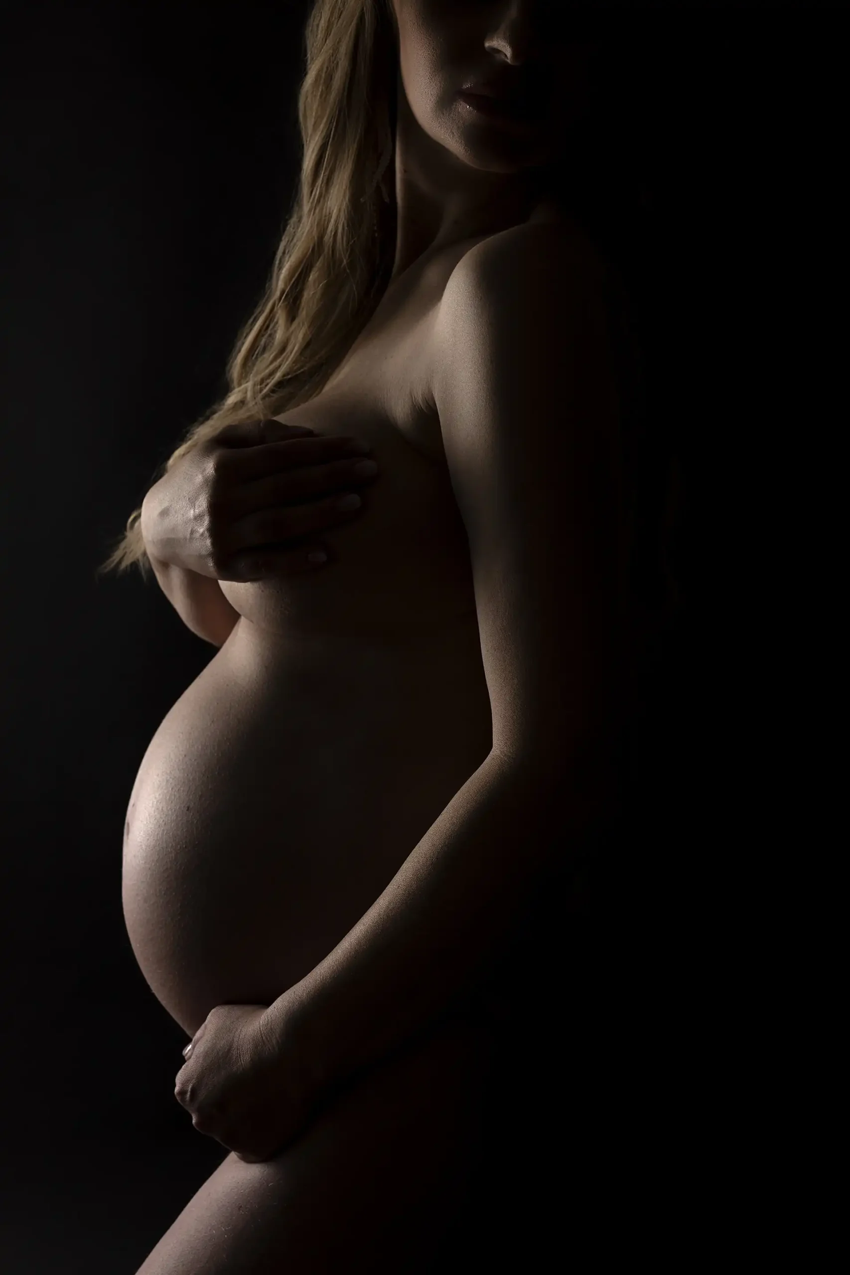 Művészi kismama fotózás Vándor Ildikó